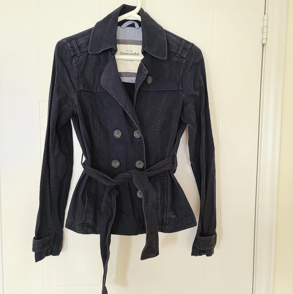 Abercrombie & Fitch Short Trench Coat, Small, Navy Blue.
